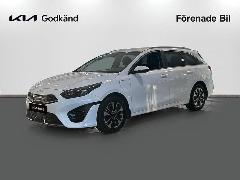 Casa white Begagnad 2022 Kia Ceed Sportswagon Advance Kombi | 239 000 kr (Marknadspris) - Bild 1/4