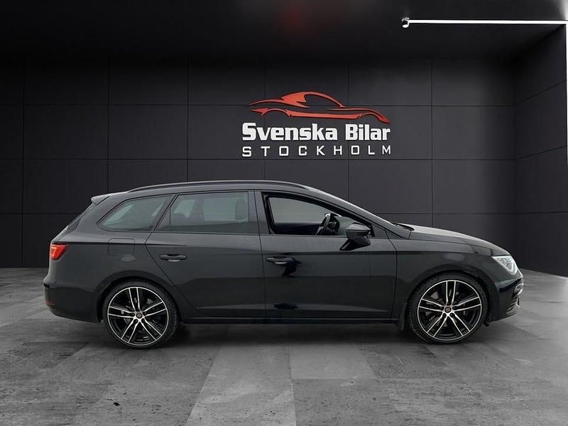 Begagnad Seat Leon ST Beats 301 HK (221 kW) 2019 Svart Kombi