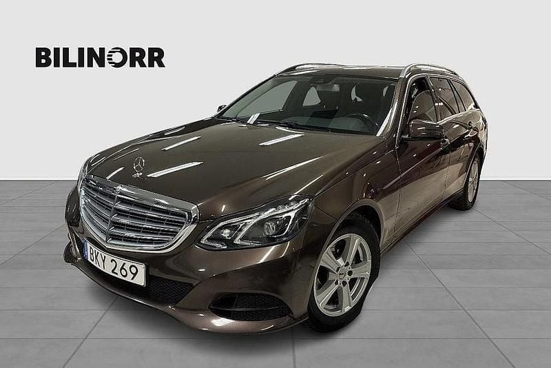 Ljusbrun Begagnad 2014 Mercedes E220 Kombi | 154 900 kr (Lite dyr) - Bild 1/4