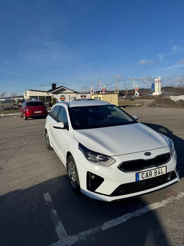 Begagnad 2021 Kia Ceed Sportswagon Kombi | 179 000 kr (Superpris) - Bild 1/4