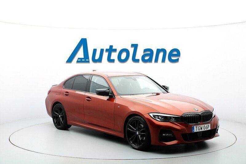 Orange Begagnad 2019 BMW 320 M Sport Sedan | 309 900 kr (Dyr) - Bild 1/3