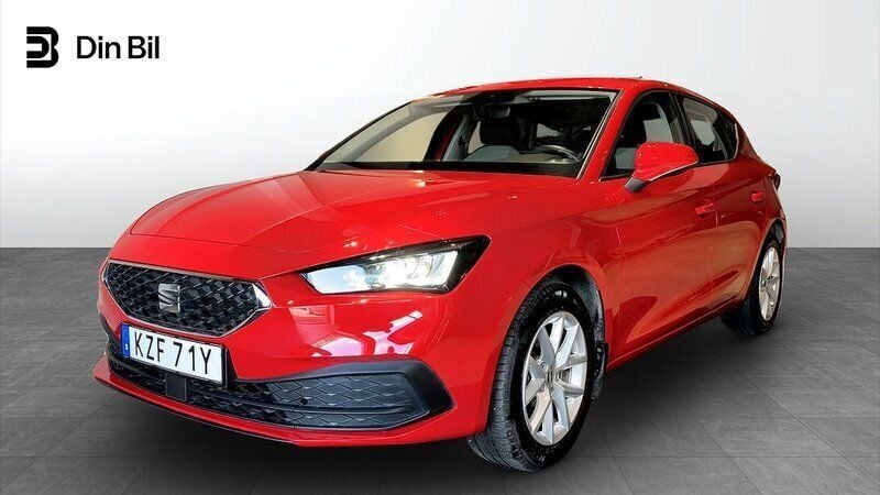 Röd (pure red) Begagnad 2021 Seat Leon Style Halvkombi | 190 900 kr (Bra pris) - Bild 1/4