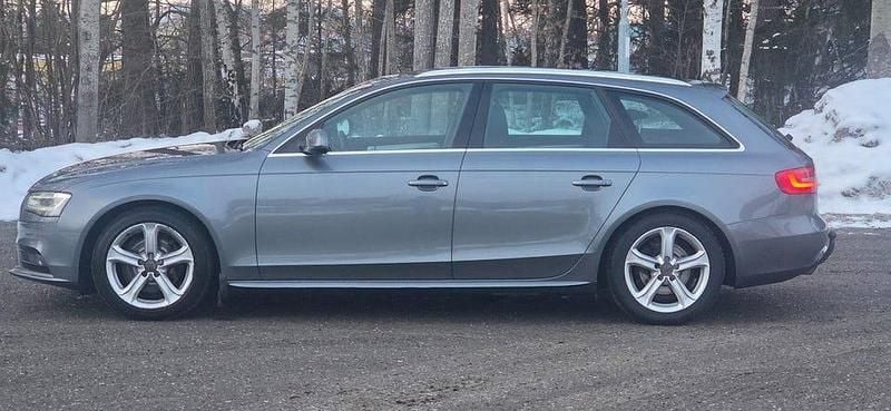 Begagnad Audi A4 Proline 136 HK (100 kW) 2013 Grå