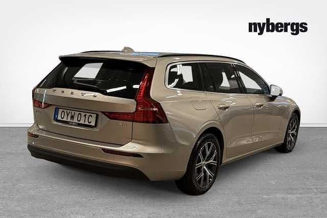 Begagnad Volvo V60 197 HK (144 kW) 2024 Kombi