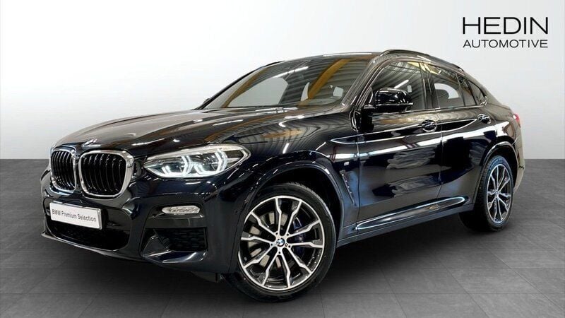 Svart (black) Begagnad 2019 BMW X4 M Sport SUV | 348 700 kr (Marknadspris) - Bild 1/4
