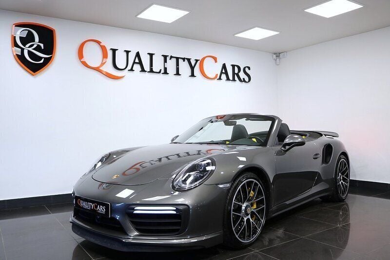 Mörkgrå (grå) Begagnad 2018 Porsche 911 Turbo S Cabriolet Sport Cab | 1 799 000 kr - Bild 1/4
