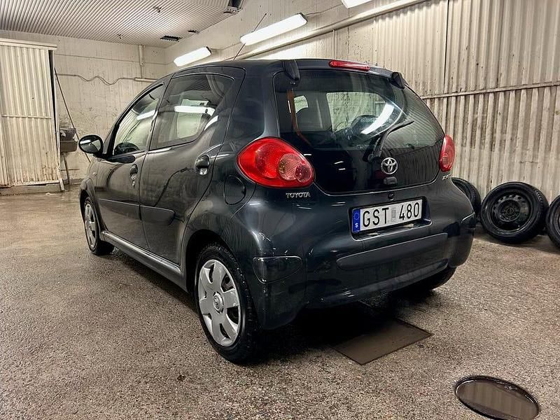 Begagnad Toyota Aygo 68 HK (50 kW) 2008 Halvkombi