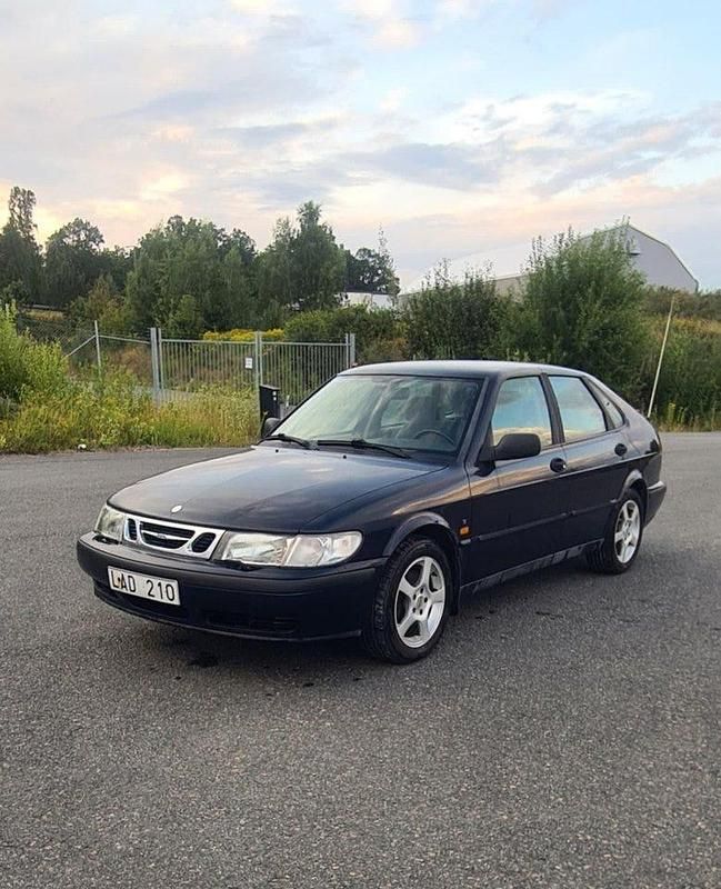 Begagnad 1998 Saab 9-3 Halvkombi | 11 000 kr (Superpris) - Bild 1/4