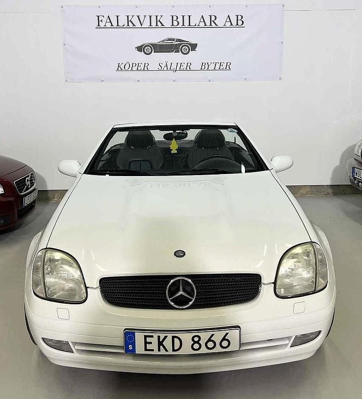 Vit Begagnad 1997 Mercedes SLK230 Cab | 59 900 kr - Bild 1/4