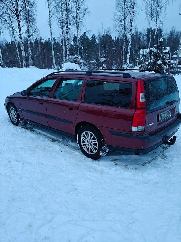 Begagnad Volvo V70 140 HK (102 kW) 2004 Kombi