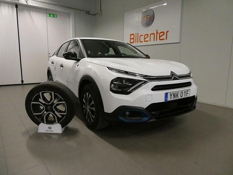Vit Begagnad 2021 Citroën e-C4 Halvkombi | 199 900 kr (Marknadspris) - Bild 1/3