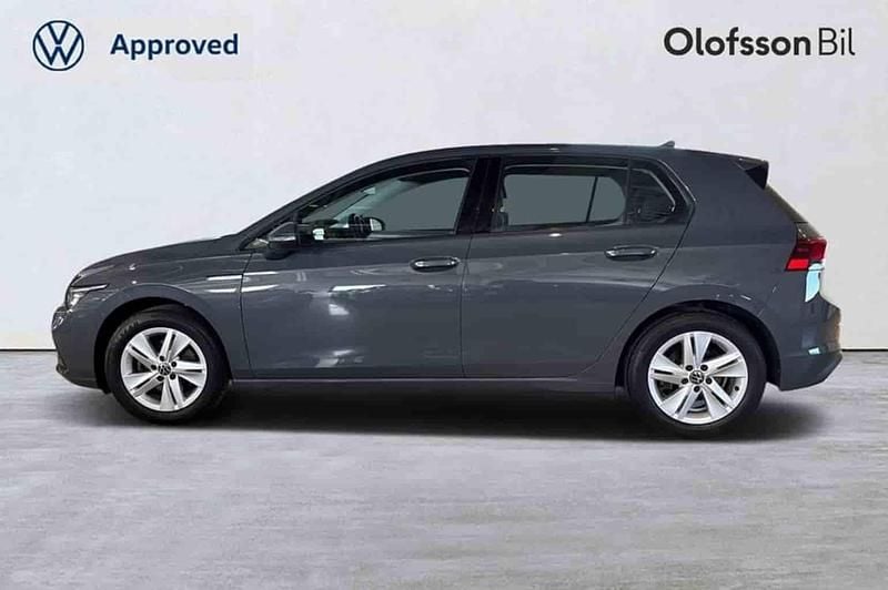 Grå Begagnad 2020 VW Golf VII Edition Halvkombi | 194 900 kr (Marknadspris) - Bild 1/1