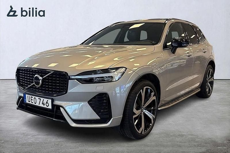 Begagnad Volvo XC60 Plus 355 HK (261 kW) 2023 Silver SUV