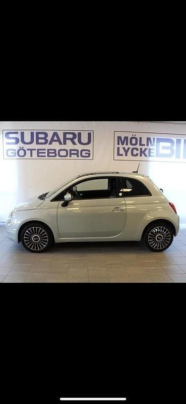 Grön Begagnad 2020 Fiat 500 Lounge Halvkombi | 155 000 kr (Lite dyr) - Bild 1/4
