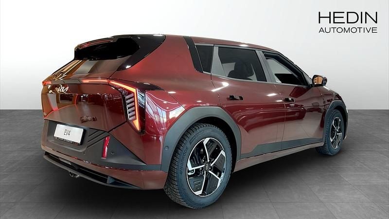 Ny Kia EV4 150 kW (204 HK) 2026 Svart Halvkombi