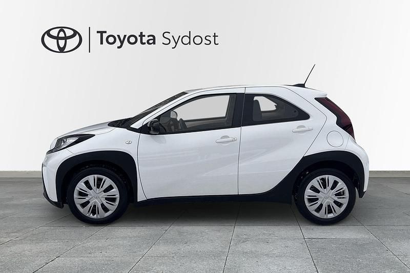 Begagnad Toyota Aygo X Play 72 HK (52 kW) 2022 Vit SUV