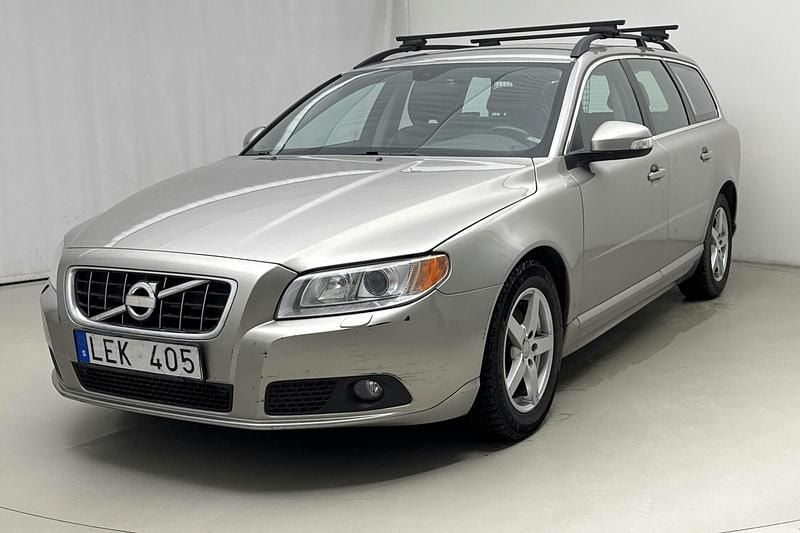 Begagnad Volvo V70 109 HK (80 kW) 2011 Ljusbrun Kombi