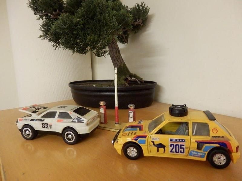 Silver Begagnad 2011 Renault Clio R.S. Halvkombi | 37 000 kr (Marknadspris) - Bild 1/1