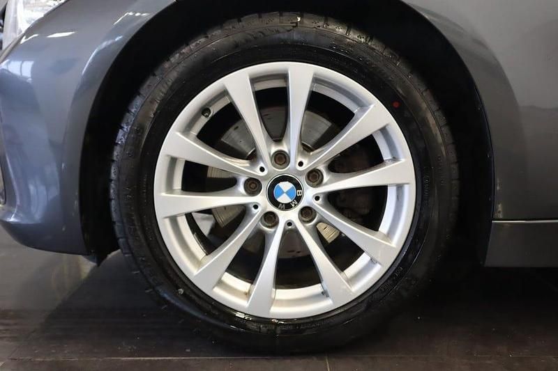 Begagnad BMW 320 Sport Line 184 HK (135 kW) 2013 Grå Kombi
