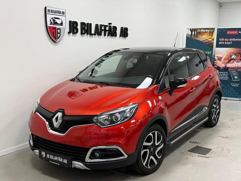Röd Begagnad 2016 Renault Captur SUV | 89 700 kr (Marknadspris) - Bild 1/4