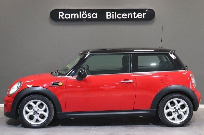 Röd Begagnad 2011 Mini Cooper Halvkombi | 79 900 kr (Lite dyr) - Bild 1/4