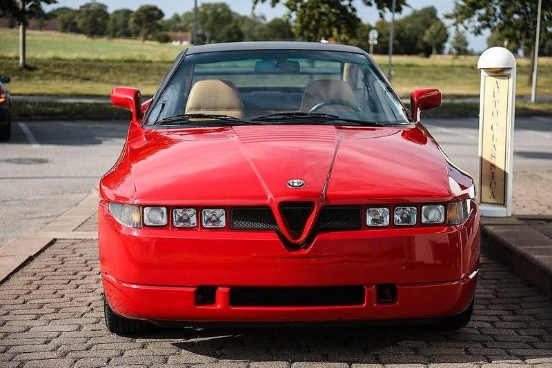 Röd Begagnad 1991 Alfa Romeo SZ/RZ | 1 150 000 kr - Bild 1/4