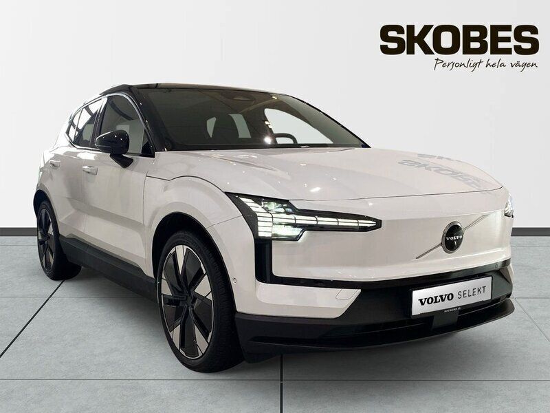 Vit Begagnad 2025 Volvo EX30 Performance SUV | 479 000 kr (Marknadspris) - Bild 1/3