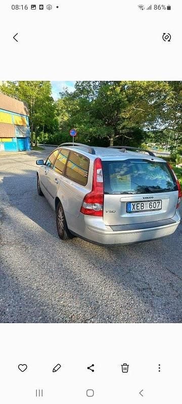 Grå Begagnad 2006 Volvo V50 Kombi | 24 000 kr (Bra pris) - Bild 1/4