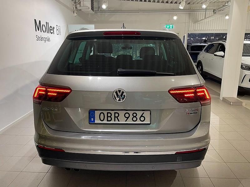 Begagnad VW Tiguan 2016 Silver SUV