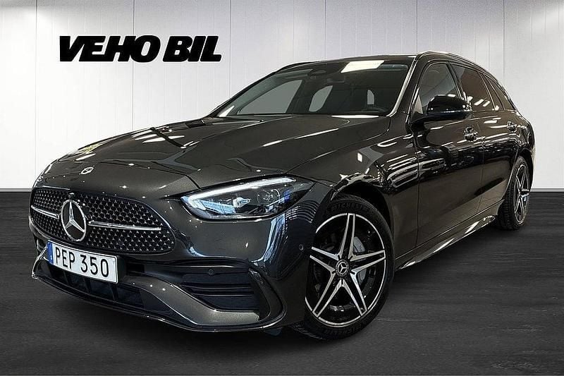 Grå Begagnad 2023 Mercedes C300e AMG line Kombi | 439 000 kr (Marknadspris) - Bild 1/4