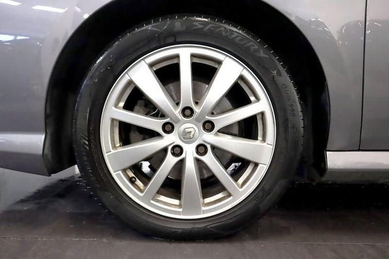 Begagnad Renault Laguna GrandTour Bose Edition 173 HK (127 kW) 2011 Grå Kombi