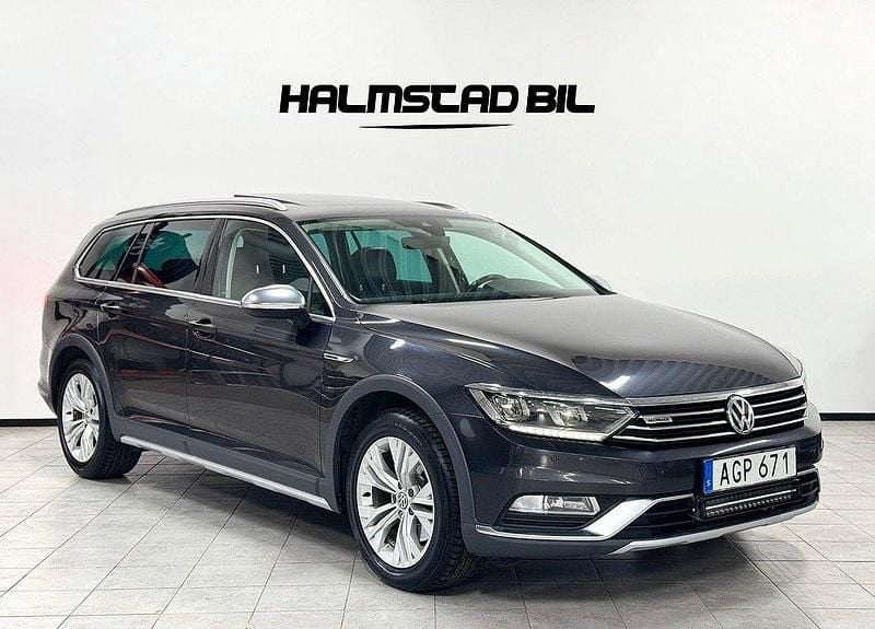 Mörkgrå (grå) Begagnad 2017 VW Passat Alltrack Kombi | 199 500 kr (Marknadspris) - Bild 1/4