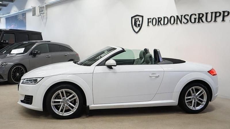 Begagnad Audi TT Roadster 184 HK (135 kW) 2015 Vit Cab