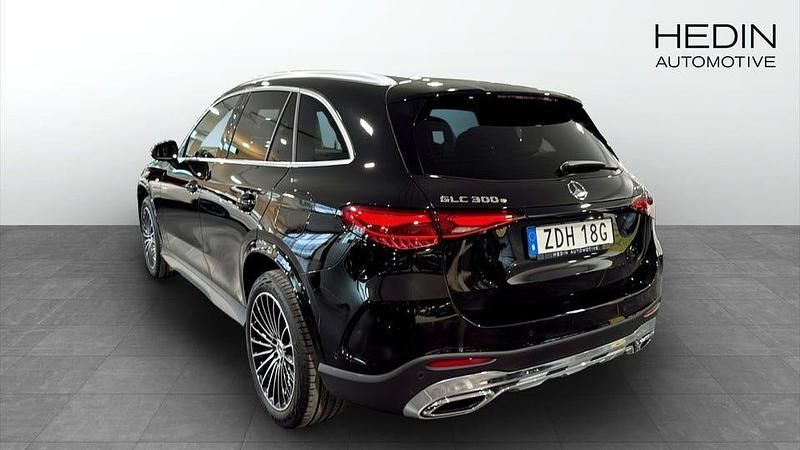 Begagnad Mercedes GLC300 Advanced 204 HK (150 kW) 2025 Svart SUV
