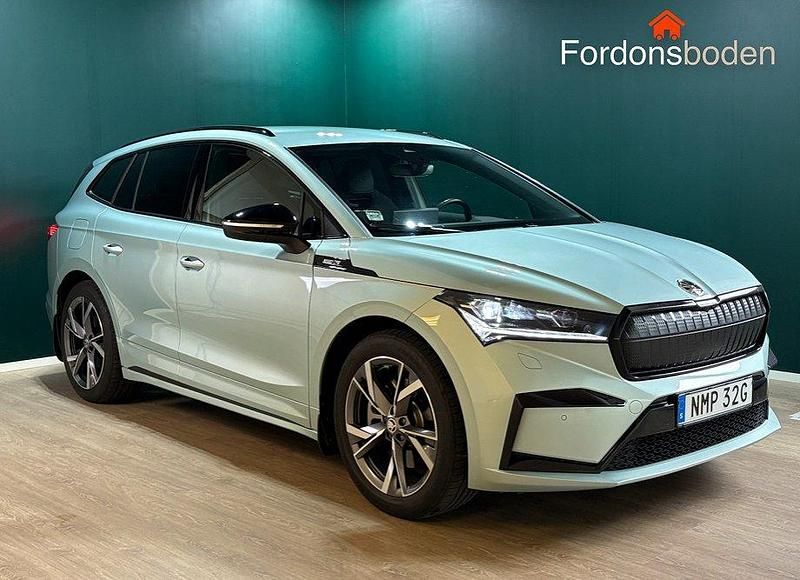 Silver Begagnad 2023 Skoda Enyaq iV SportLine SUV | 474 800 kr (Dyr) - Bild 1/3