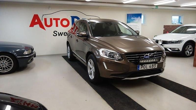 Begagnad Volvo XC60 Summum 181 HK (133 kW) 2014 Brun SUV