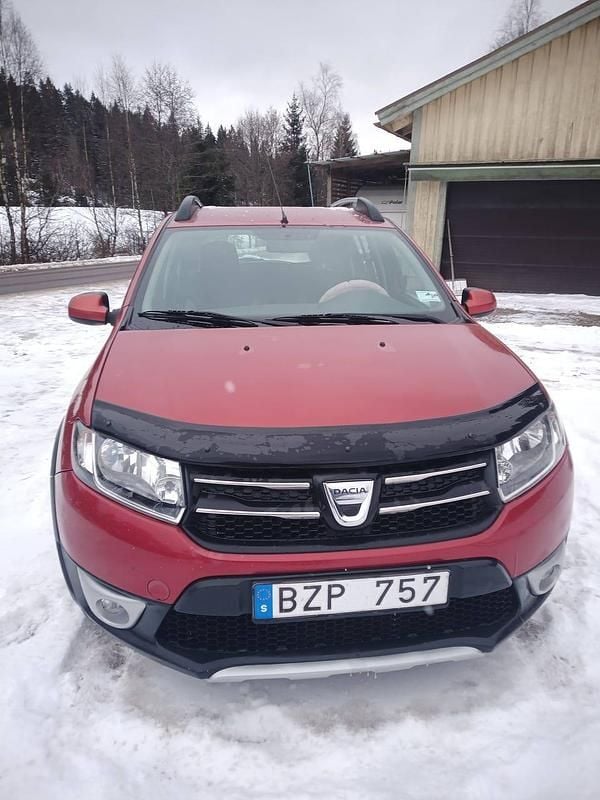 Begagnad Dacia Sandero Stepway 90 HK (66 kW) 2014