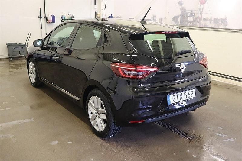 Begagnad Renault Clio V Zen 141 HK (103 kW) 2020 Svart Halvkombi
