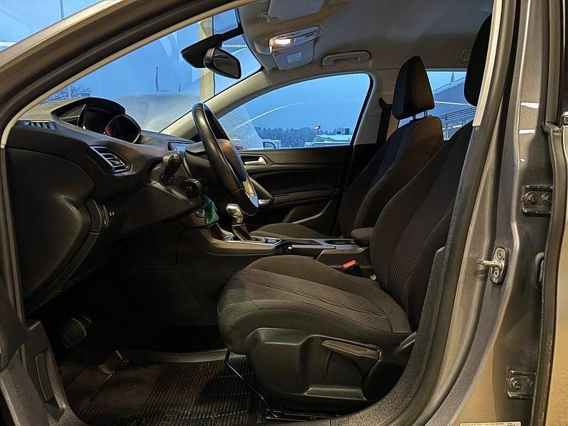 Begagnad Peugeot 308 SW Active 120 HK (88 kW) 2016 Grå Kombi