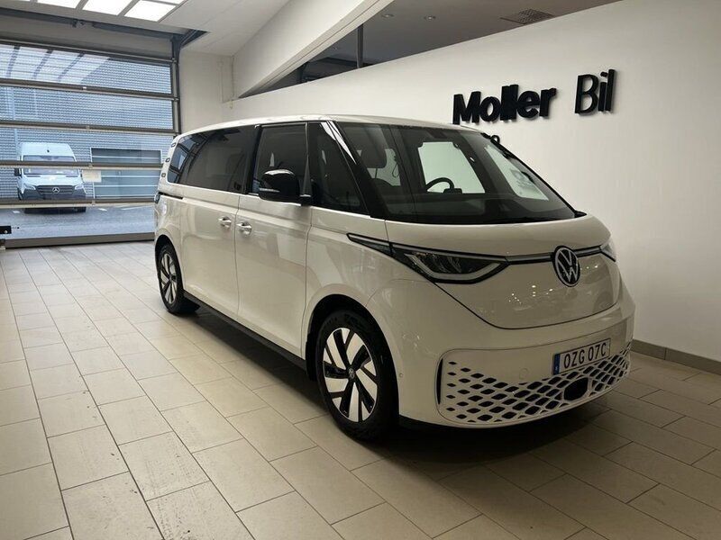Vit (candyvit) Ny 2025 VW ID. Buzz Pro Minibuss | 685 250 kr (Bra pris) - Bild 1/4