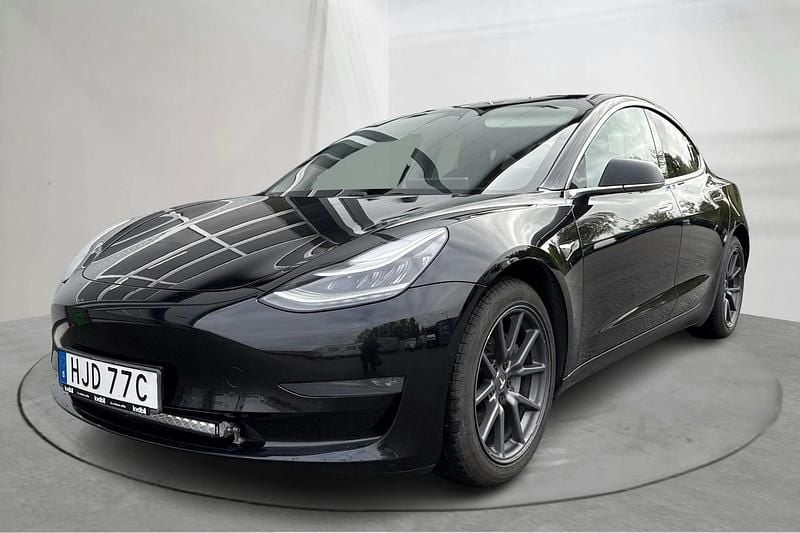 Begagnad 2019 Tesla Model 3 Sedan | 176 500 kr (Marknadspris) - Bild 1/4