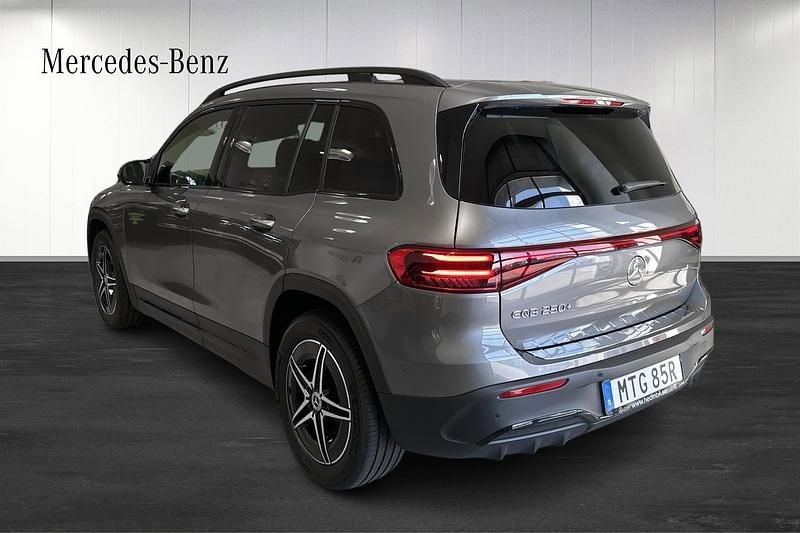 Begagnad Mercedes EQB250+ 2025 Grå SUV