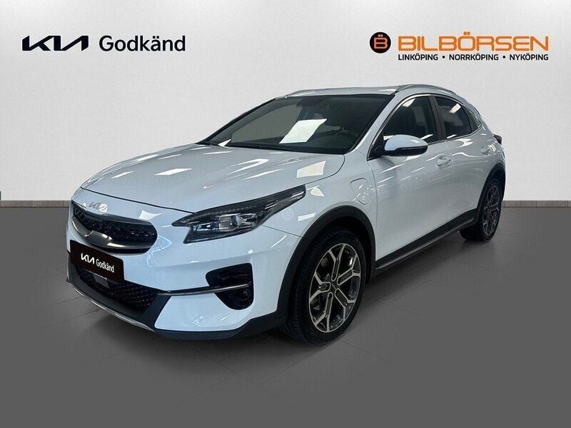 Vit (/wd/ casa white s) Begagnad 2022 Kia XCeed Advance SUV | 269 900 kr (Marknadspris) - Bild 1/4