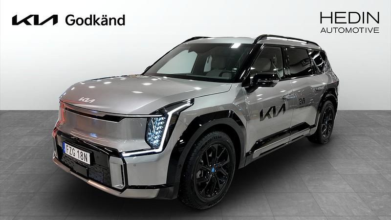 Grå Begagnad 2025 Kia EV9 GT-Line SUV | 779 900 kr (Marknadspris) - Bild 1/4