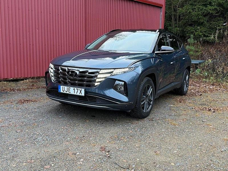 Blå Begagnad 2021 Hyundai Tucson Advanced SUV | 379 500 kr (Dyr) - Bild 1/4