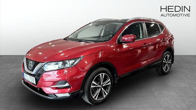 Röd metallic Begagnad 2017 Nissan Qashqai N-Connecta SUV | 139 900 kr (Marknadspris) - Bild 1/4