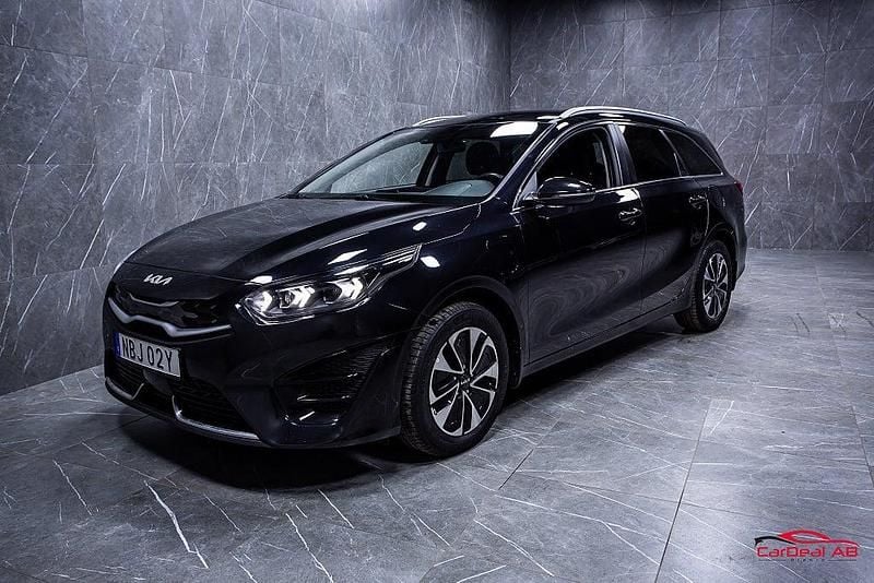 Begagnad Kia Ceed Sportswagon Advance 141 HK (103 kW) 2023 Svart Kombi