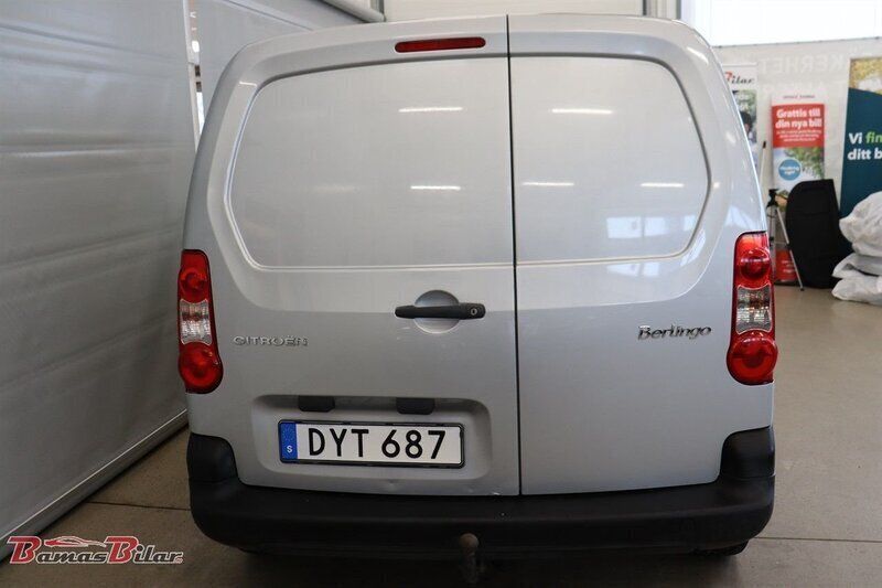Begagnad Citroën Berlingo 75 HK (55 kW) 2012 Silver Minibuss