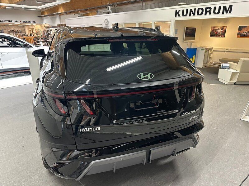 Ny 2025 Hyundai Tucson Essential SUV | 429 900 kr - Bild 1/4