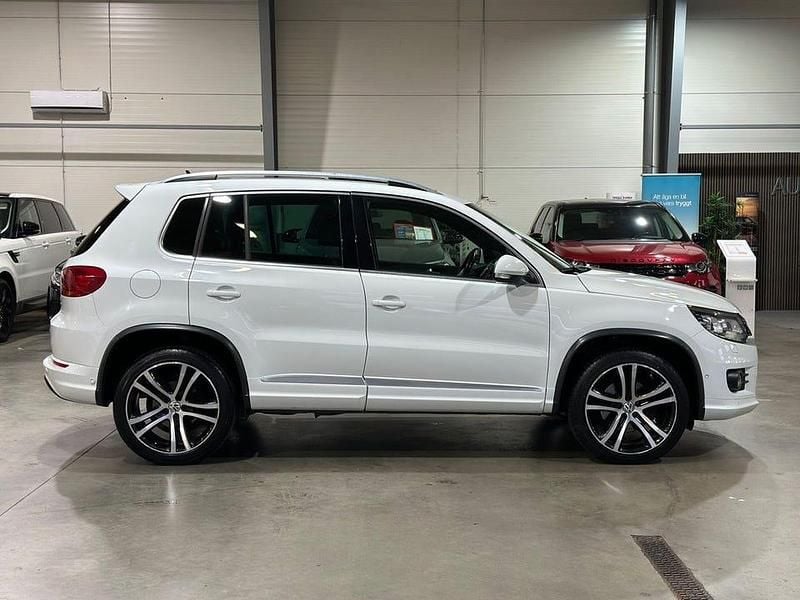 Begagnad VW Tiguan R-line 177 HK (130 kW) 2015 Vit SUV